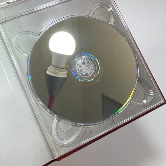 Tomb Raider: Definitive Edition (Microsoft Xbox One, 2013) w/ Exclusive Artbook - Picture 5 of 8